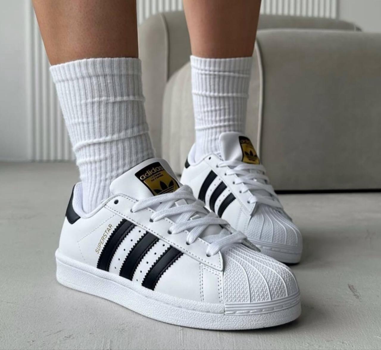 TENIS adidas super star